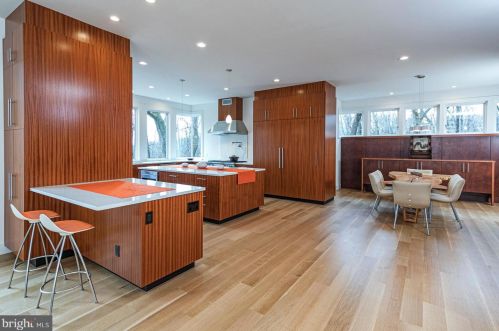 144 Drakes Corner Rd, Princeton NJ  08540-7519 exterior