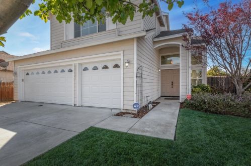 2137 De Bord Dr, Tracy, CA 95376-7012
