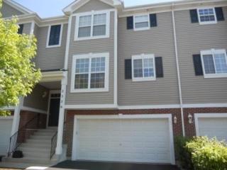 2326 Hudson Cir, Aurora IL  60502-7339 exterior