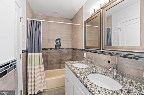 2611 10th St, Philadelphia PA 19148-4403 exterior