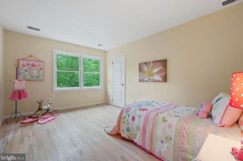 518 State Rd, Princeton NJ  08540-1410 exterior