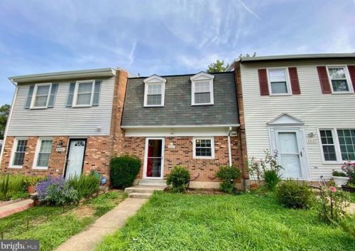4645 Charlton Ct, Woodbridge VA  22193-3000 exterior