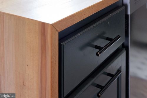 413 42 St, Philadelphia PA 19104-2216 exterior