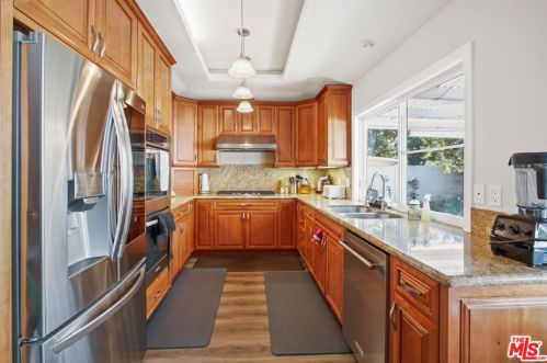 1527 Wakefield Ave, Anaheim CA  92802-3925 exterior