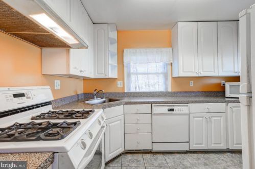 11818 Dewey Rd, Silver Spring MD 20906-4881 exterior