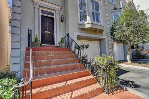 2470 Brookhaven Pl, Atlanta, GA 30319-3018