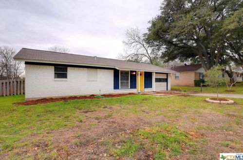 1002 Cerro Alto Dr, San Antonio, TX 78213-1703