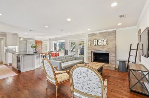 5426 Caladium Dr, Dallas TX  75230-2620 exterior