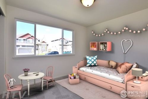 2749 Sapphire St, Loveland CO 80537-2024 exterior