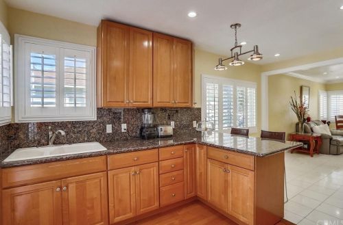 4619 130 St, Hawthorne CA 90250-5146 exterior