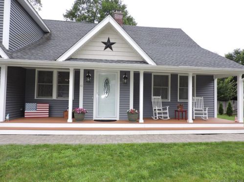 63 Atwood St, Waterbury, CT 06762-2933