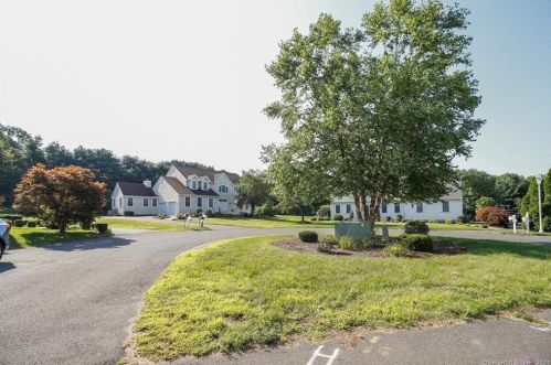 54 Augusta National, Glastonbury, CT 06033-1488