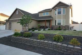 302 92nd Ave, Yakima, WA 98908-9362
