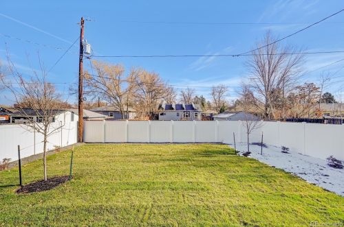 2712 Pennsylvania St, Englewood CO  80113-1644 exterior