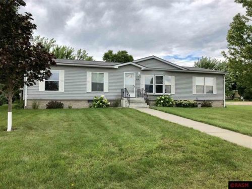 111 3rd St, Gaylord, MN 55334-4416
