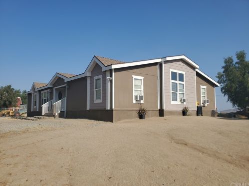 23919 Dockery Ln, Perris, CA 92570-8623