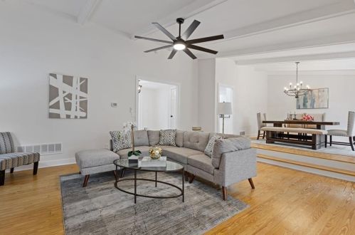 514 Dogwood Cir, Norcross, GA 30071-2116
