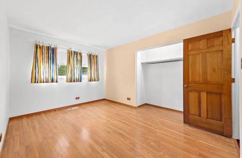 353 Tarrington Way, Lemont IL  60440-2215 exterior