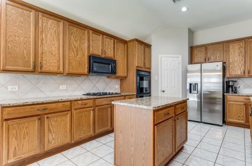 403 Canadian Trl, Midlothian TX  76063-7563 exterior