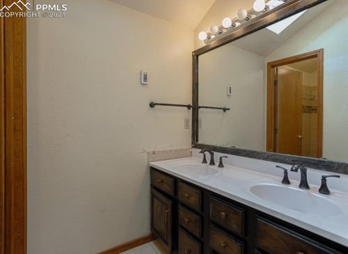 2730 Sunnywood Ave, Woodland Park CO  80863-9401 exterior