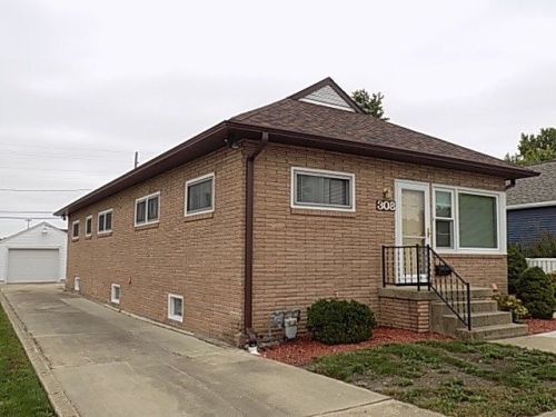 308 21st Ave, Ottawa, IL 61350-3720