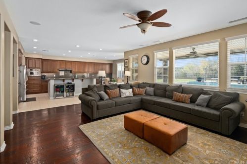 16093 Sierra Heights Dr, Riverside CA  92503-8449 exterior