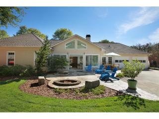 11860 Wexford Club Dr, Roswell, GA 30075-1453