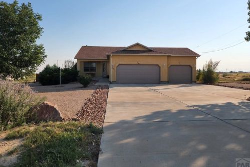 816 Platteville Blvd, Pueblo, CO 81007-1113