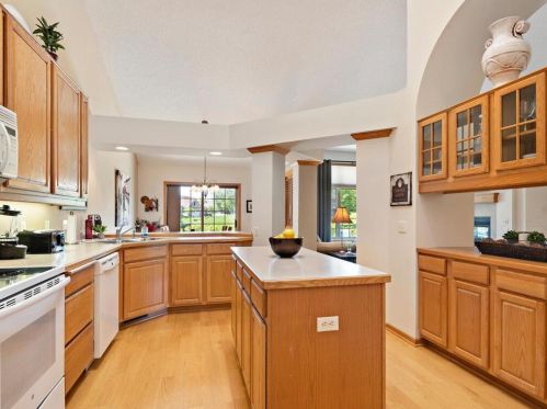 4438 Napier Pkwy, Otsego, MN 55376-8414