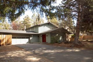1826 14th St, Bend, OR 97701-4119
