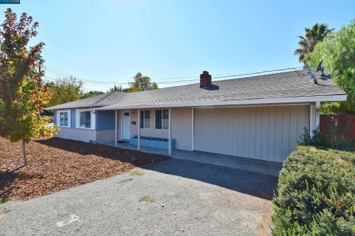 1061 Oak Grove Rd, Concord, CA 94518-3134