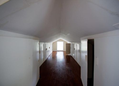 944 Burns Dr, Atlanta GA  30310-4632 exterior