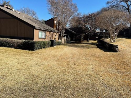 5500 Willow Cir, Fort Worth TX  76112-1952 exterior