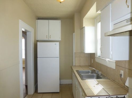 7406 Bethune Ave, Austin, TX 78752-1636