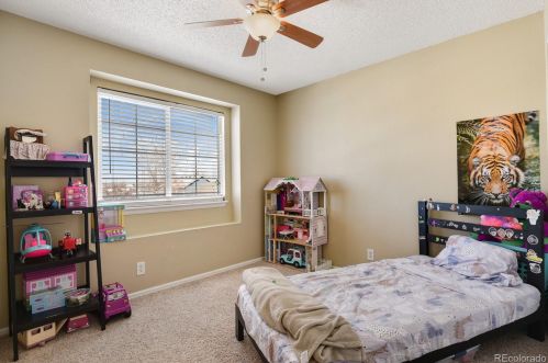 4277 Himalaya Way, Aurora CO 80013-6078 exterior