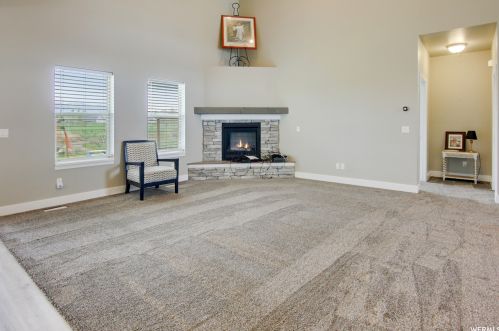 1454 4050, Clearfield, UT 84015-7033