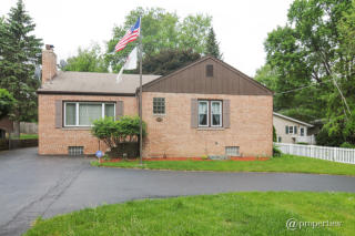 32998 Battershall Rd, Volo, IL 60030-2005