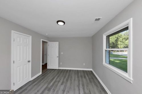 2260 Baywood Dr, Atlanta GA  30315-6534 exterior