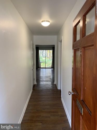 401 Garnet Dr, Burlington NJ  08016-4711 exterior