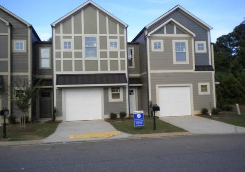 505 Ridge View Xing, Holly Springs, GA 30188-3310