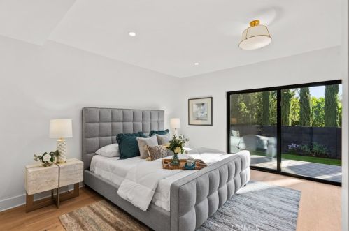 5326 Forbes Ave, Van Nuys CA  91436-1004 exterior