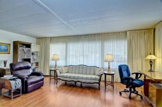 226 Bluebird Ln, Oceanside, CA 92057-6411