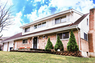 605 Webster St, Barrington Hills, IL 60102