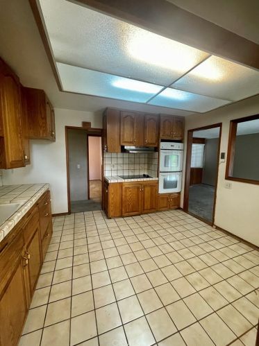 1936 Harle Ave, Anaheim CA  92804-6020 exterior