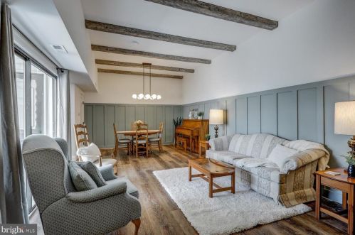 189 Valleybrook Dr, Lancaster PA  17601-4620 exterior