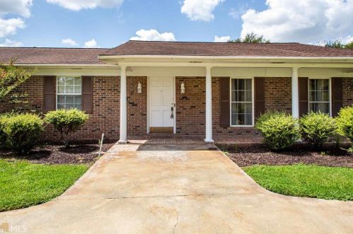 4195 Old Waltertown Rd, Waycross, GA 31503-4553