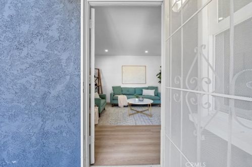3215 189th St, Torrance, CA 90504-5921