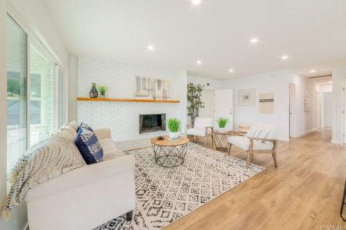 3526 118th St, Inglewood, CA 90303-2917