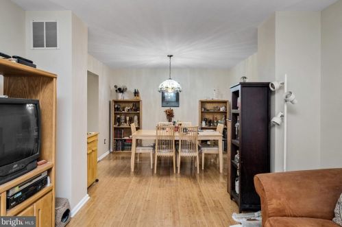 502 Coventry Way, Mount Laurel NJ  08054-6703 exterior