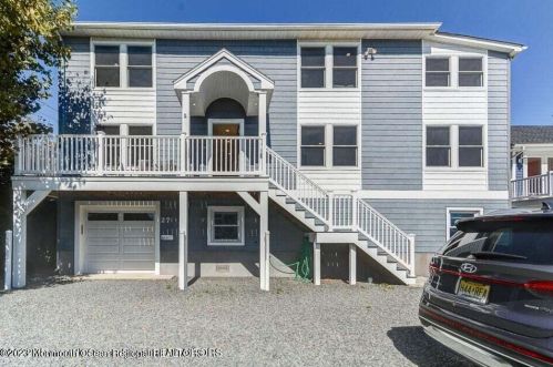 27 Arnold Ave, Point Pleasant Beach, NJ 08742-3205
